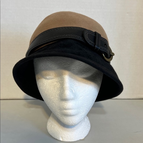 Coach Tan and Brown Bucket Hat 100% Rabbit Hair Leather Trim Buckle Size Small